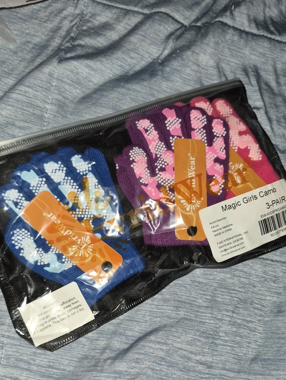 Magic Girls Camo Grip Gloves - Pink, Purple, Blue (3-Pack)